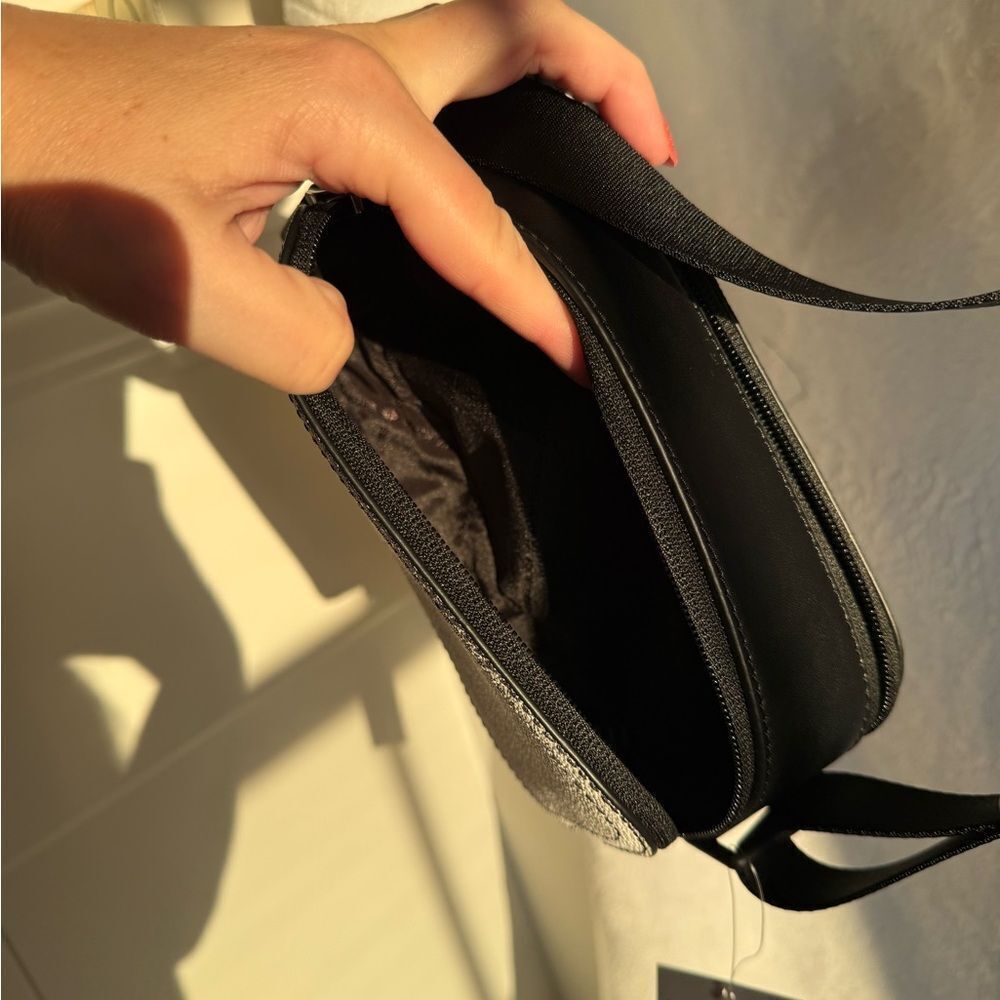 Michael Kors Cooper Double Zip Camera Crossbody - Picture 11 of 11